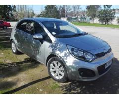 Kia Rio 5 2012 full equipo
