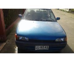 vendo auto mazda 323