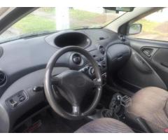 Toyota Yaris 2004 Full Equipo