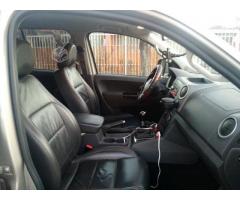 Volkswagen Amarok 2012 highline con accesorios