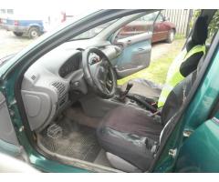Peugeot 206 año año 2000