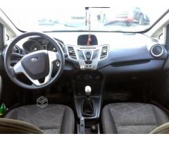 FORD FIESTA AÑO 2012 , impecable