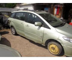 Mazda 5, AUT año 2008, chocado y funcionando
