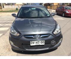 HYUNDAI ACCENT excelente estado