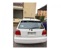 Auto volkswagen golf 2.0