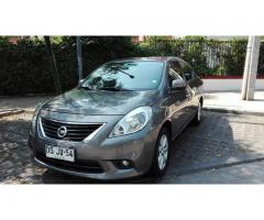 Nissan versa 2012