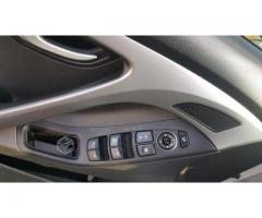 Hyundai Elantra Full llantas - Frenos ABS - 2015