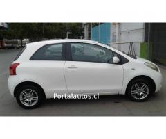 Toyota Yaris Sport blanco automático 2008