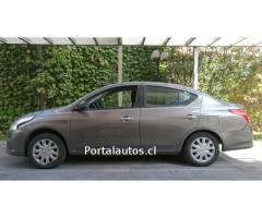 Nissan Versa año 2015