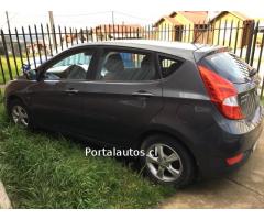 Vendo Hyundai RB HB gls 1,6 2012