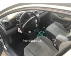 Chevrolet optra station 2012 full