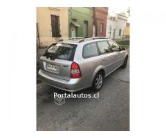 Chevrolet optra station 2012 full