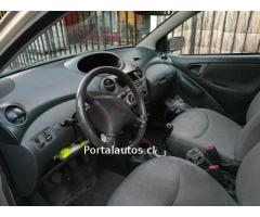 Toyota yaris año 2006