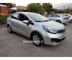 KIA RIO 4 año 2013 unico Dueño 65.000KM