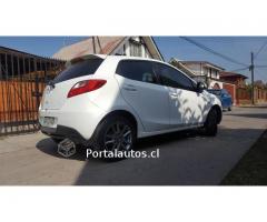 Mazda 2 año 2014