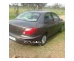 Kia Rio Año 2000