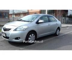 Toyota new yaris xli año 2011