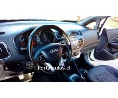 Kia Rio 3 año 2015 ac mecánico abs
