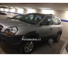 HYUNDAI TUCSON 2010 2.0 GL 2WD AC