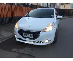 Peugeot 208 2014 top de linea