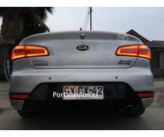 Kia motors koup año 2015