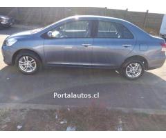 Toyota yaris 2011