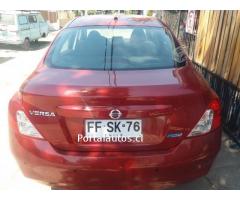 Versa 2013 full full a/c pantalla incluida