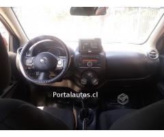 Versa 2013 full full a/c pantalla incluida