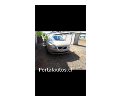 Volvo S40 año 2008 el más full con asientos de cuero