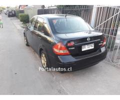 Nissan tiida 2011