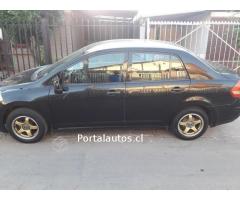 Nissan tiida 2011