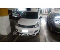 Nissan tiida 2011