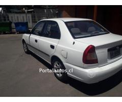 Hyundai accent 2001