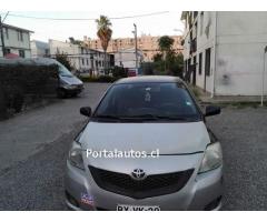Toyota yaris 2009