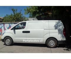 Furgón hyundai new H 1 petrolero, año 2010