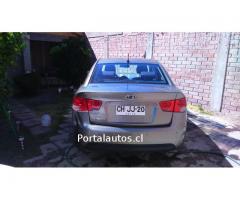 KIA CERATO C 2010-FULL