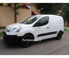 Neumáticos nuevos, sensor de retroceso