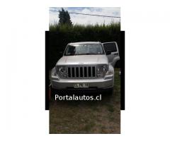 JEEP Cherokee 2010 por apuro
