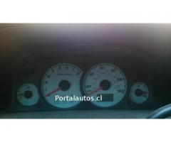 VENDO POR VIAJE FORD ESCAPE 2003