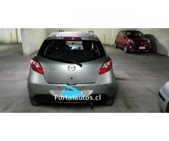 MAZDA 2 UNICA DUEAÑ