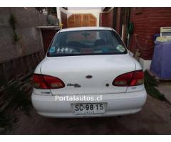 Kia Avella año 98