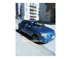 Se vende kia rio 2010 por apuro