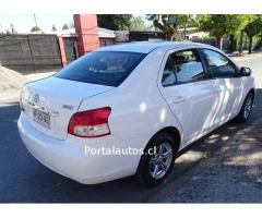 Vendo Toyota New Yaris Full Equipo