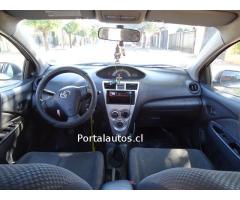 Vendo Toyota New Yaris Full Equipo