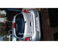 Nissan march impecable