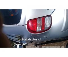 Nissan march impecable