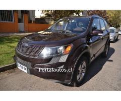 Vendo SUV Mahindra XUV500 / 2014