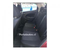 Vende auto mazda 2 Sport en excelente estado.