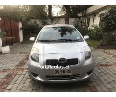 Se vende Toyota Yaris Sport 1.3 Automático