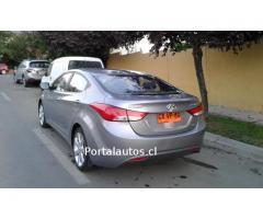 Taxi Ejecutivo Hyundai Elantra 1.8 del 2013